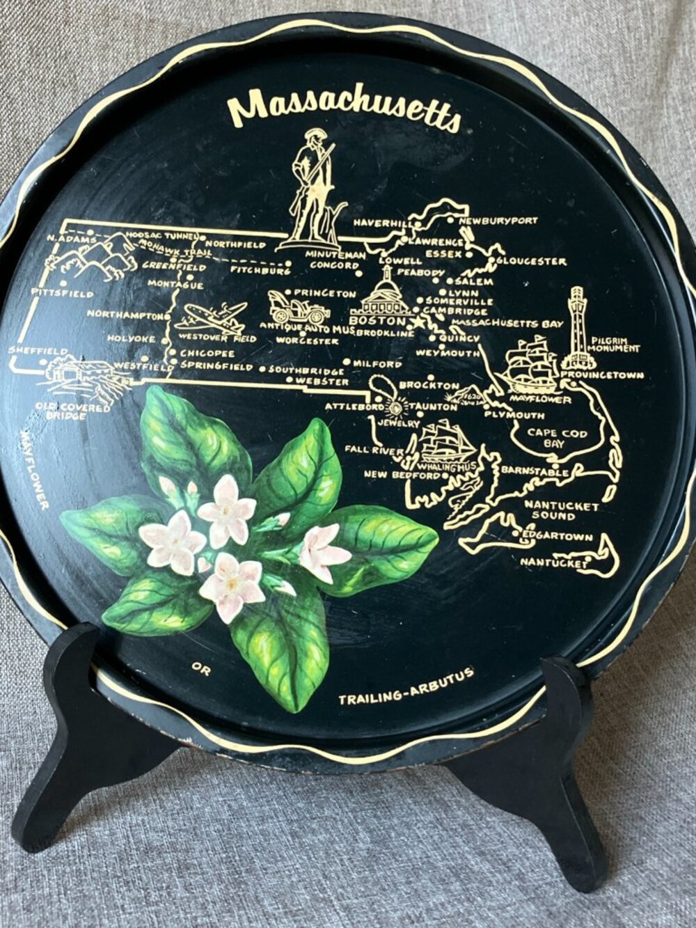 State of Massachusetts 11" Round Souvenir Metal Tray Black W/Gold Trim